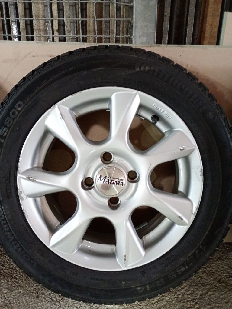 Фиат Панда  джанти със зимни гуми 175/65/14 5,5J ET35 4x98 цо56,1