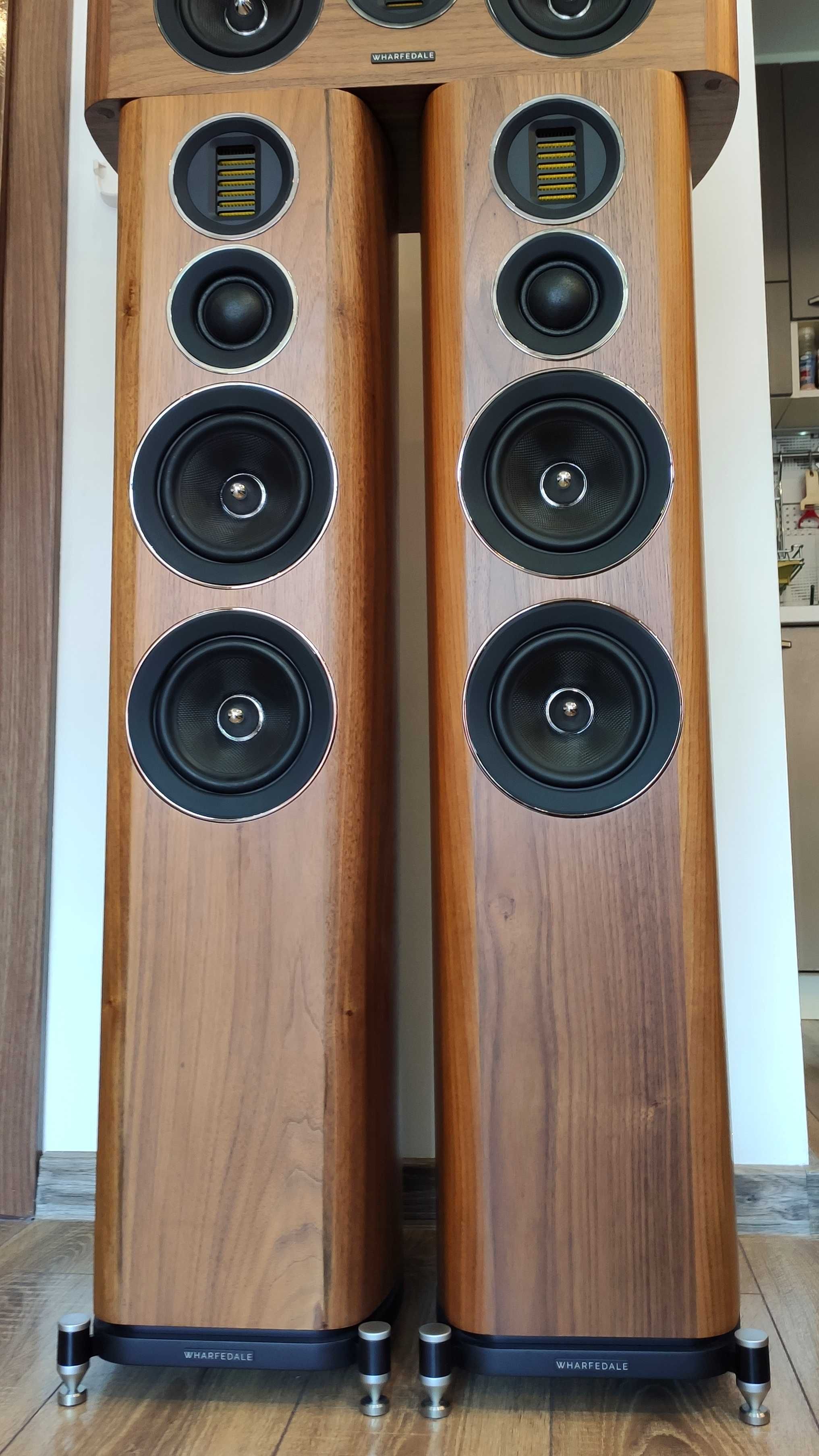 Комплект Wharfedale EVO 4 (подови 4.4, център 4.CS и букшелфи 4.1)