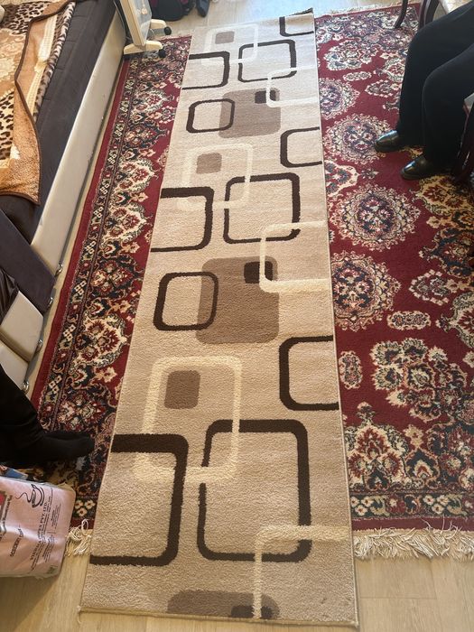 Продам ковровые дорожки 2 шт, размерами 300х80 и 240х80