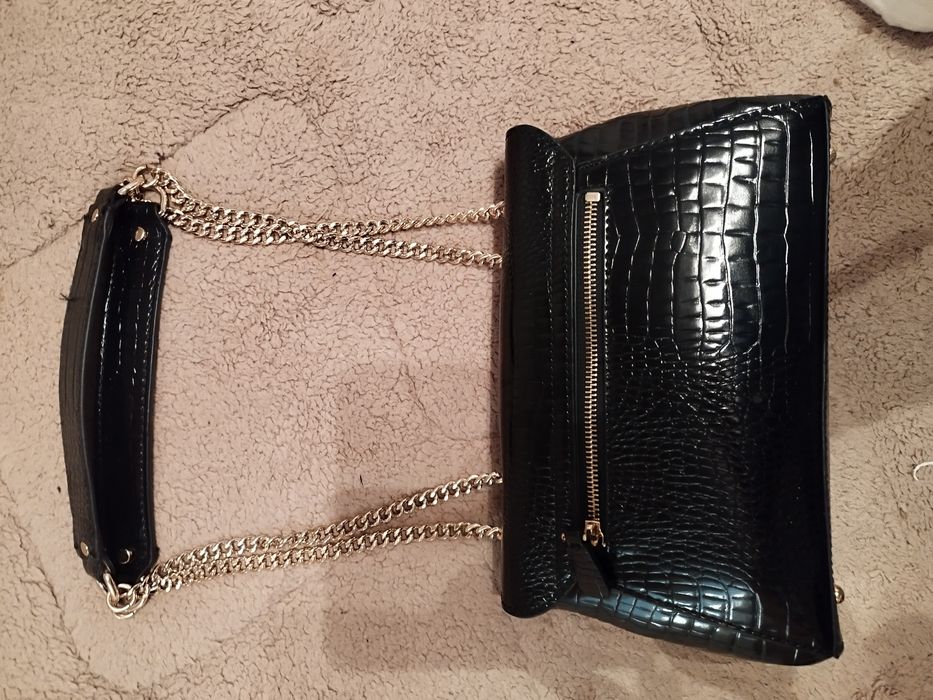 Чанта Guess,нова