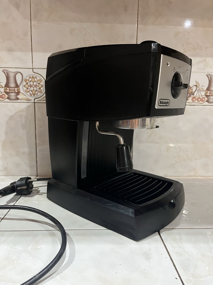 Ръчна кафемашина Delonghi