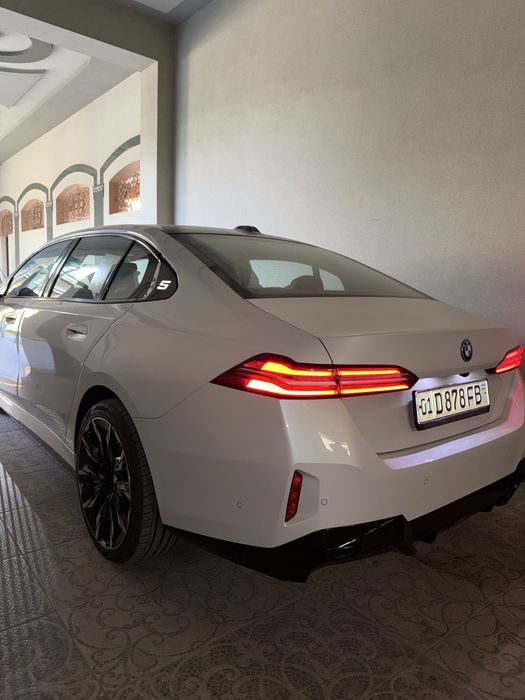 Bmw i5 m sport 618 km