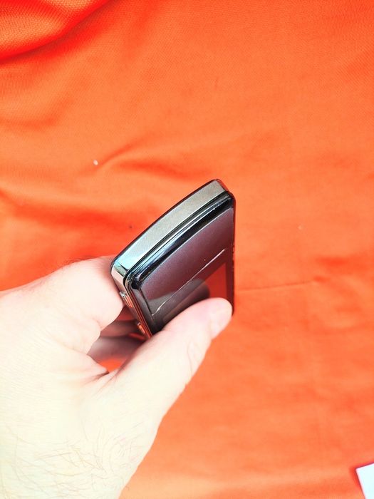 LG KF510 + accesorii originale LG ( decodat,lb română)