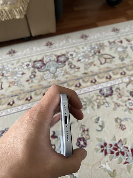 продается iphone 15