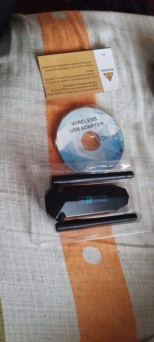 USB WiFi адаптер за компютър, 1300Mbps USB 3.0 WiFi адаптер с 2 x 5dBi