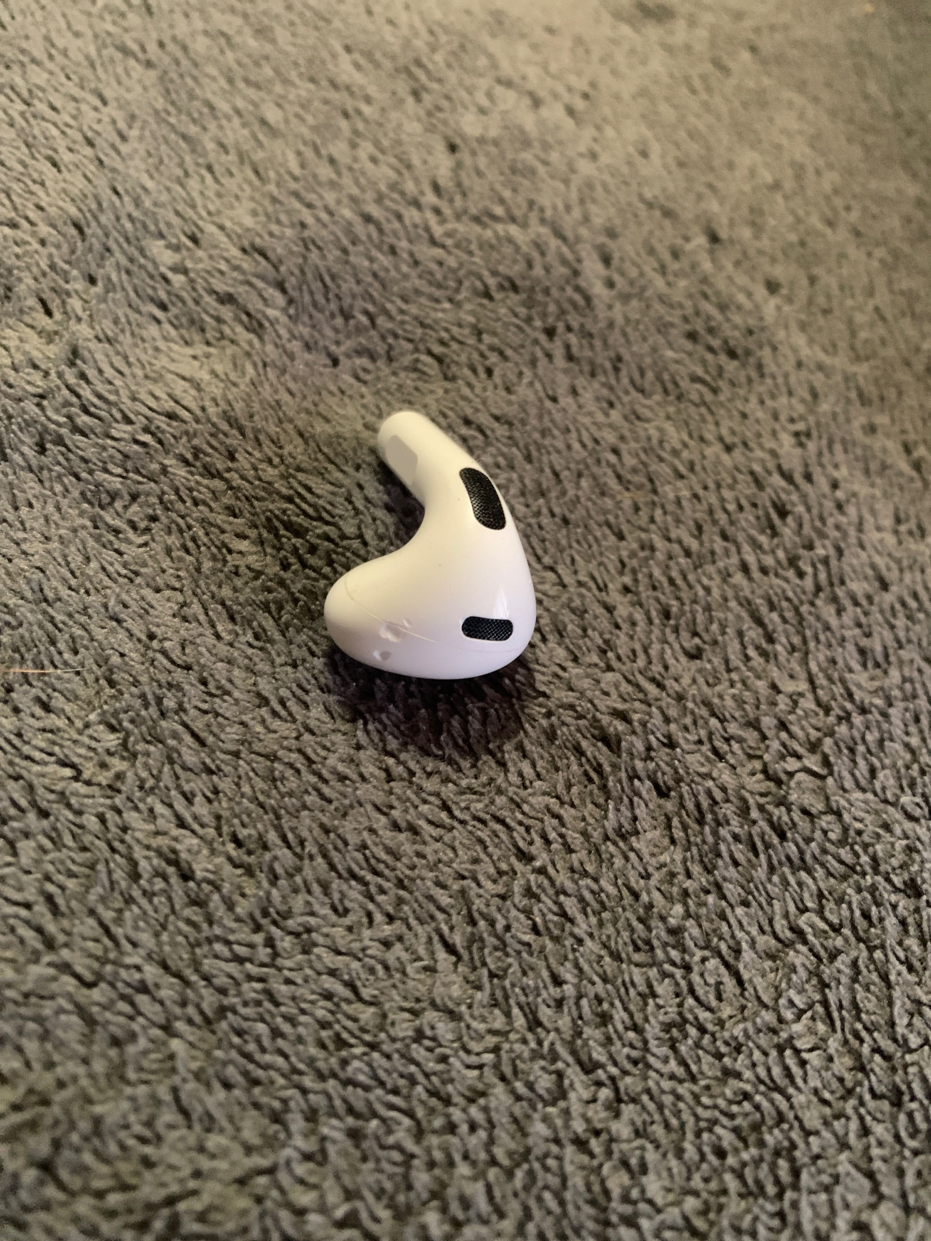 AirPods 3 трето поколение