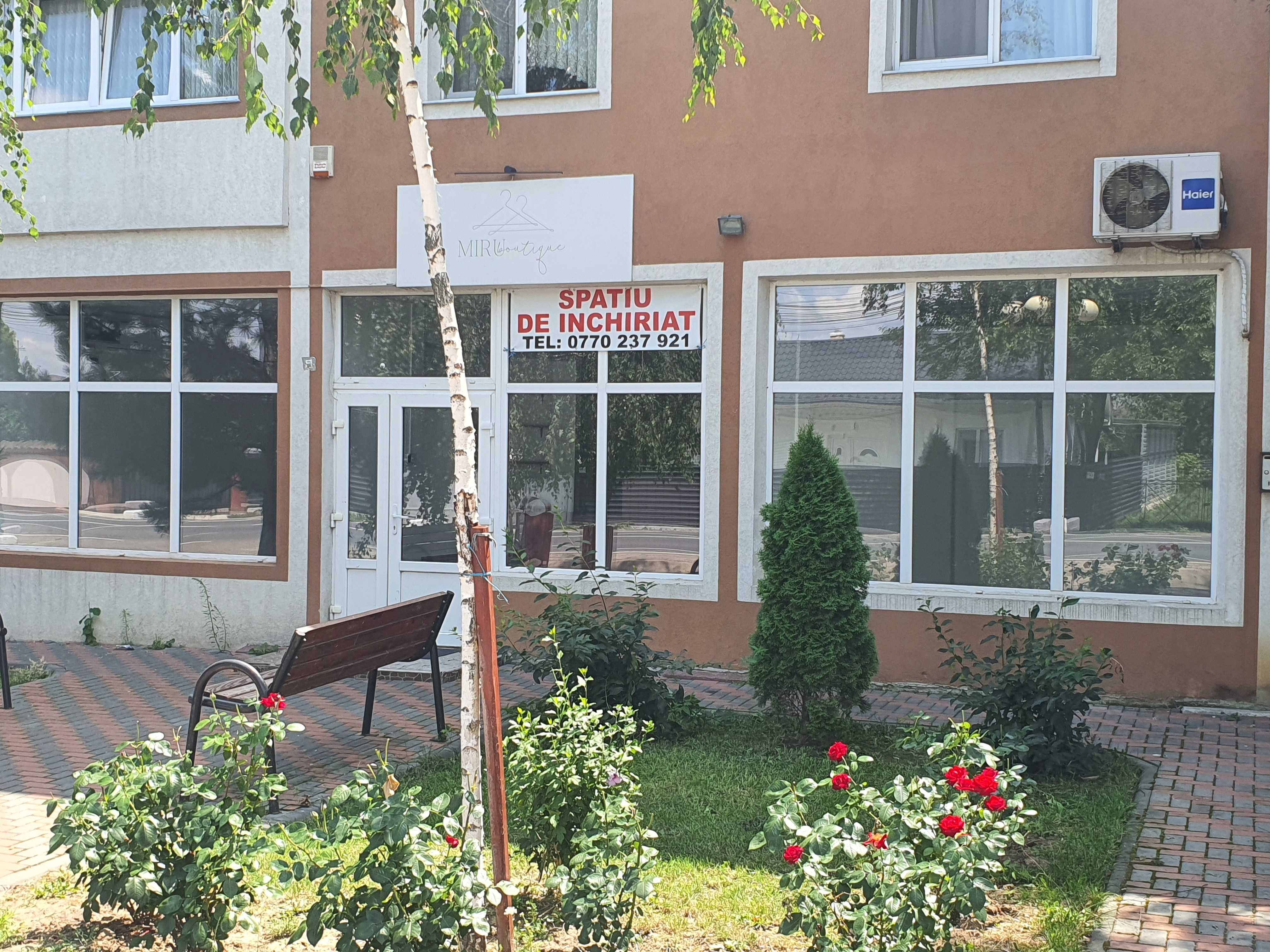 Spațiu comercial 100 mp, vitrină stradală – Dumbrăveni, Suceava