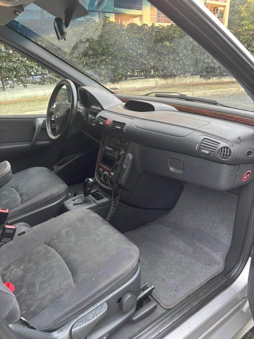 Мерцедес Ванео 2003 модел