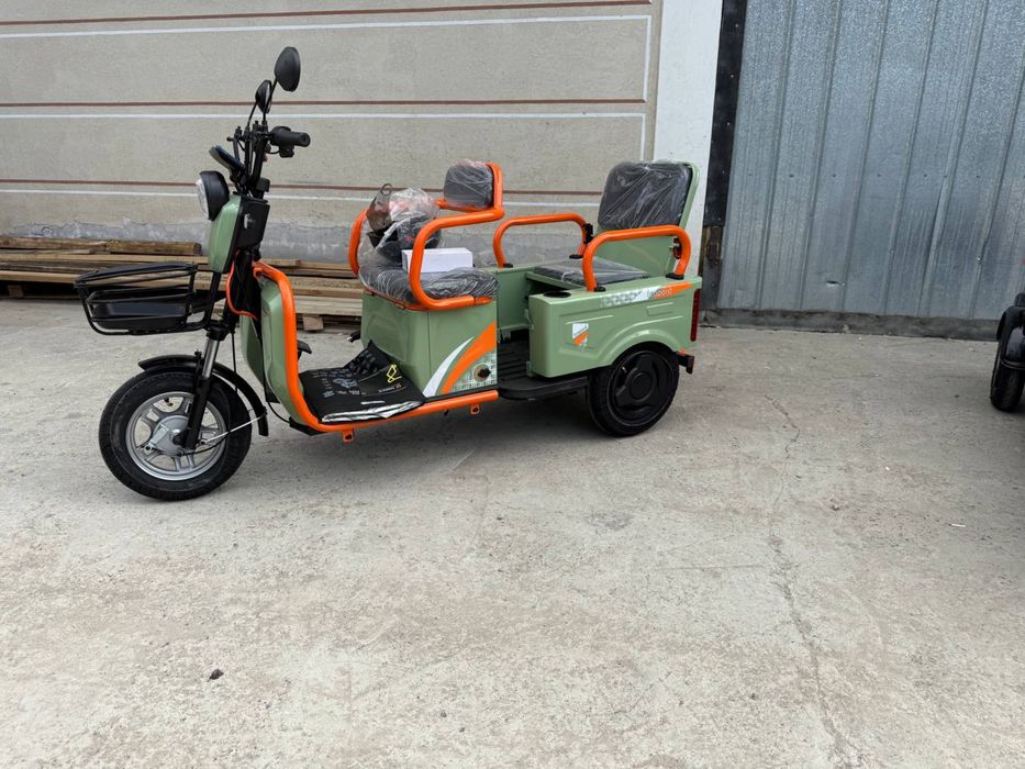 Трицикл Leopard средний . Чехол в подарок