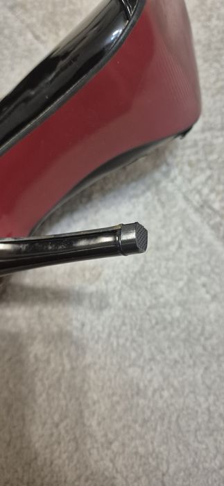 Продавам дамски боти