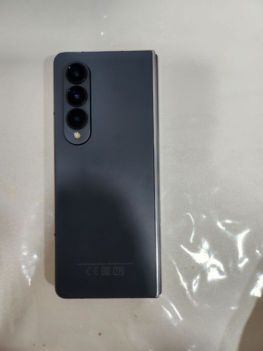 Продам на запчасти галакси форд 4