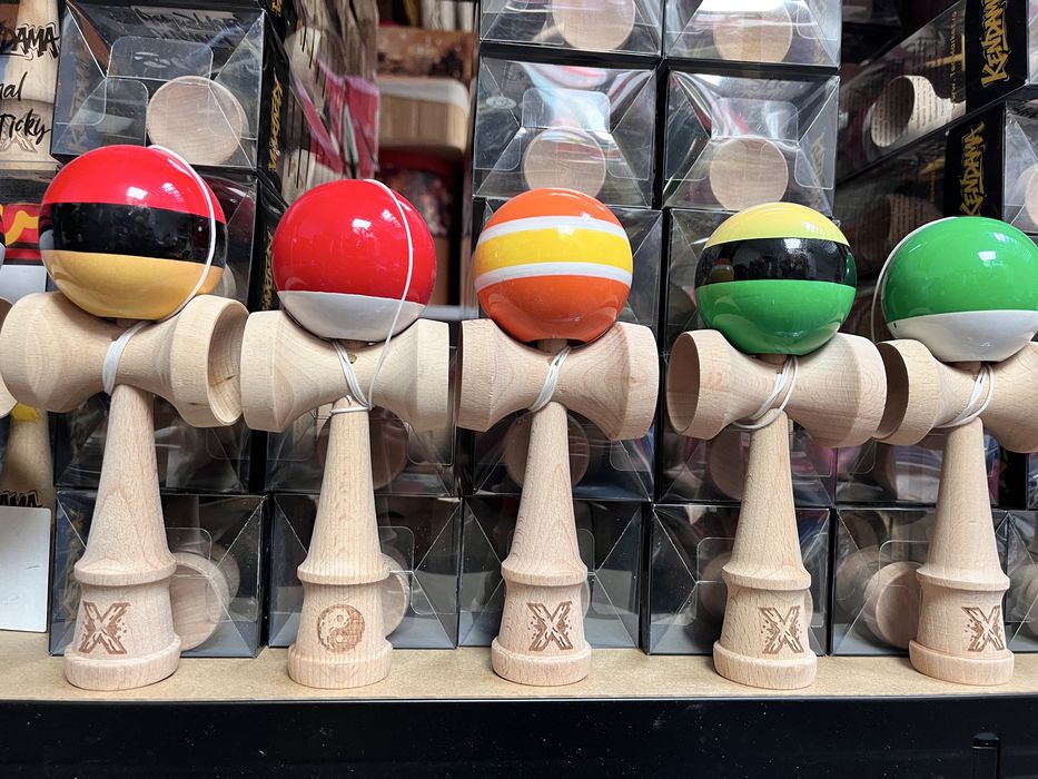 Set 130 buc kendama
