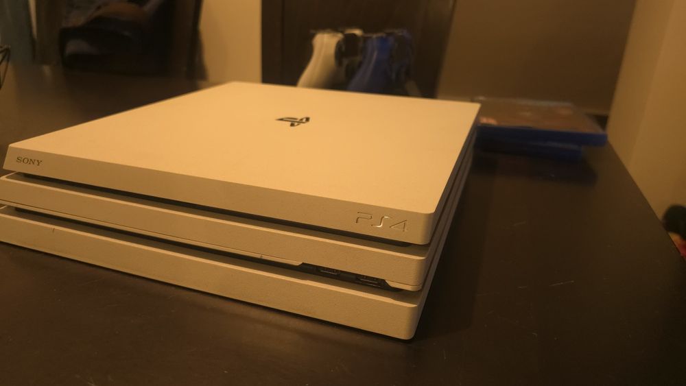 PlayStation 4 PRO 1TB