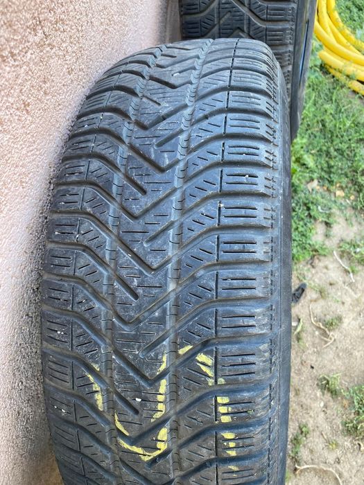 Anvelope iarna cu jante de otel R15 195/65