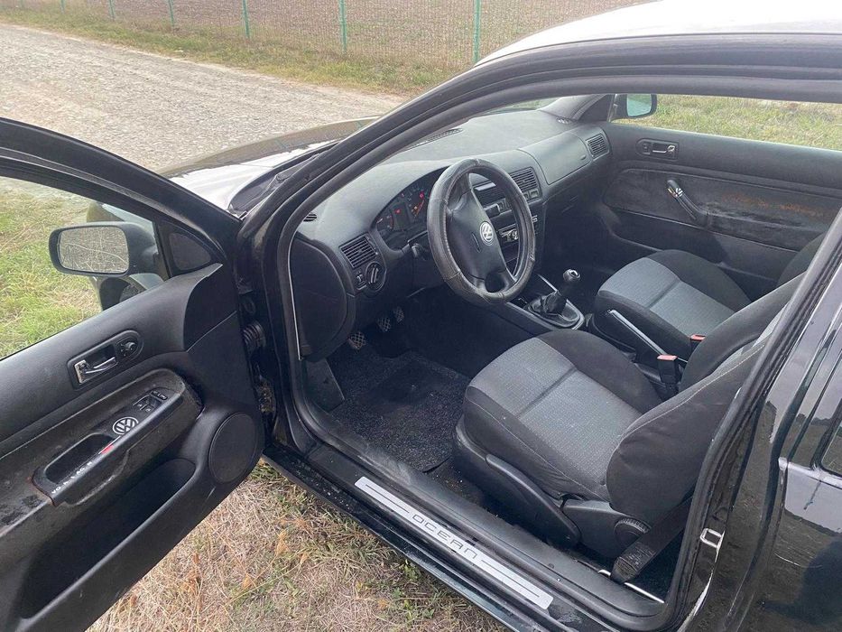 Volkswagen Golf 2003