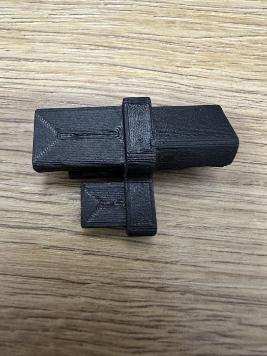 Bolturi/carlige prelata portbagj Volvo XC60