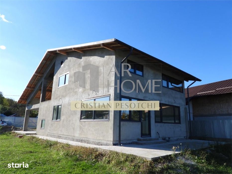 Casa P+M, 4 camere, 215mp, Comuna Plopu