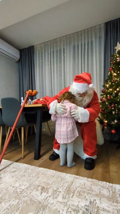 Moș Crăciun la tine acasă