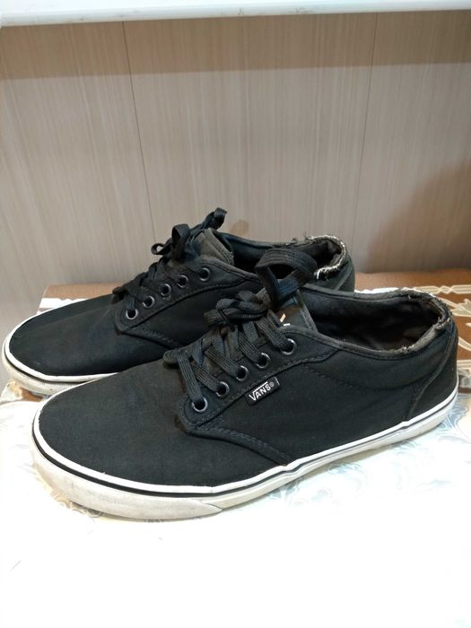 Кроссовки Vans (40-41).