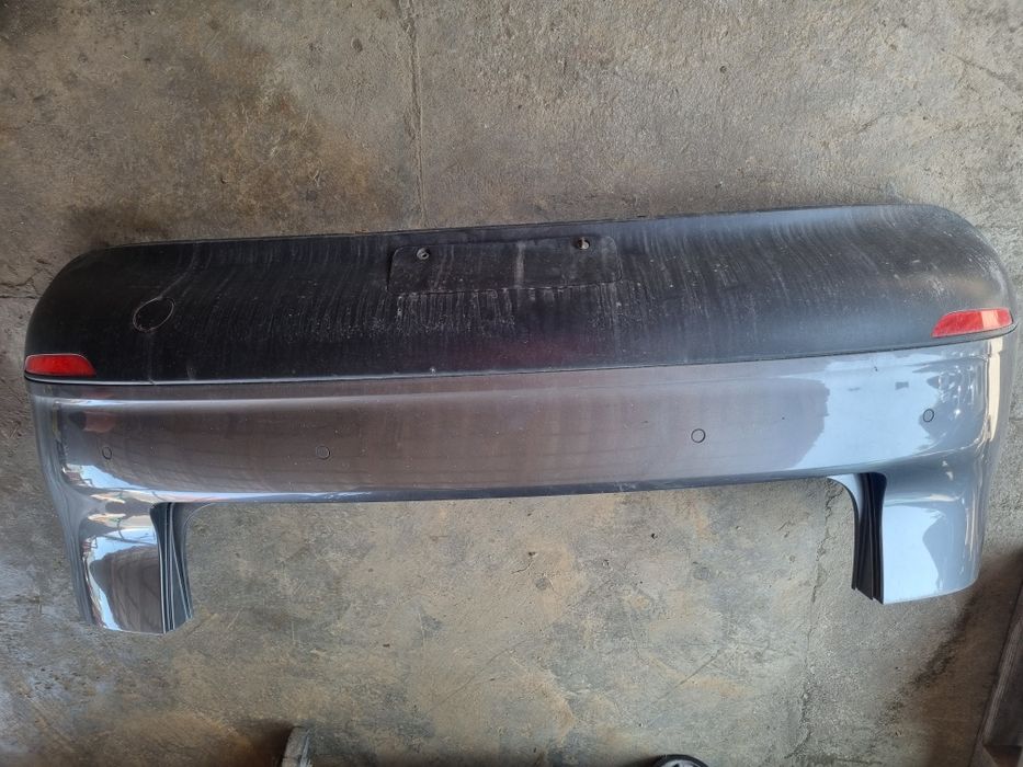 Vând bară spate cu senzori de VW golf5 plus