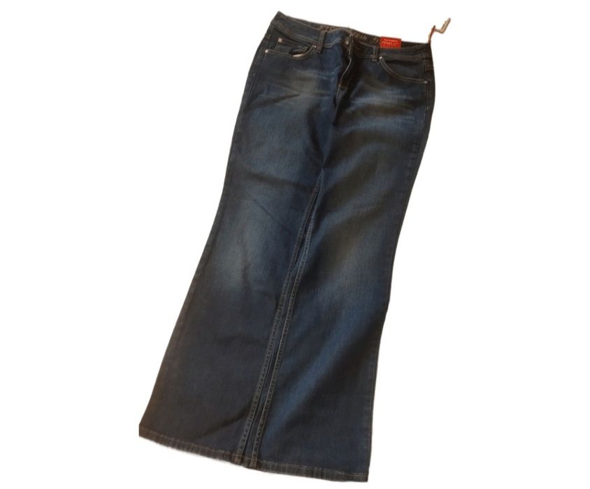 Продам женские джинсы Esprit