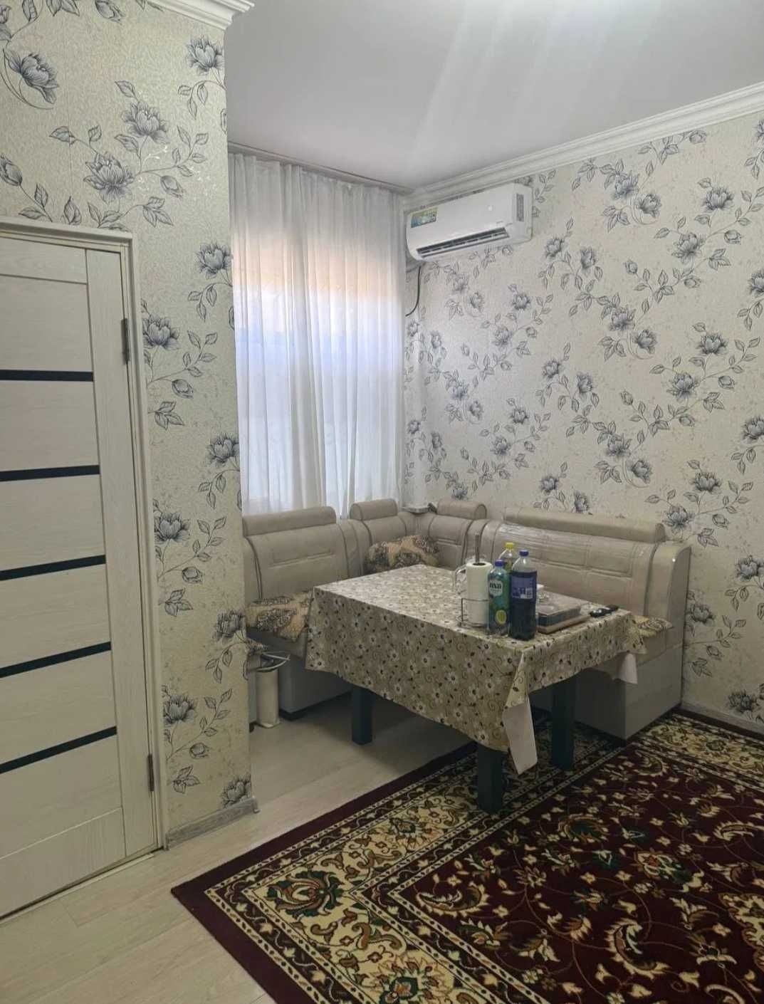Своя срочно Янгихает 1/1/1 продается