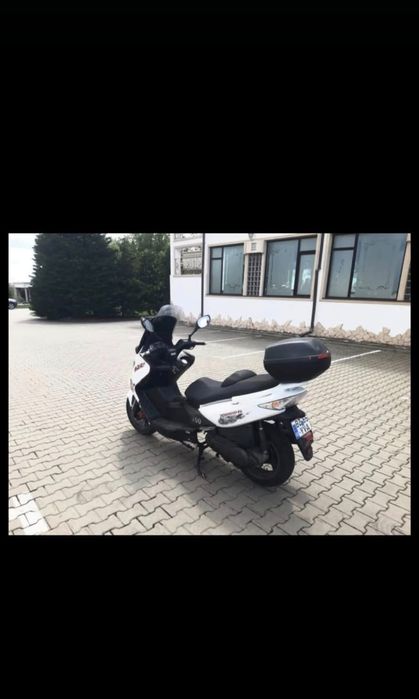 Motocicleta kymco 300 cm3 înmatriculată ro