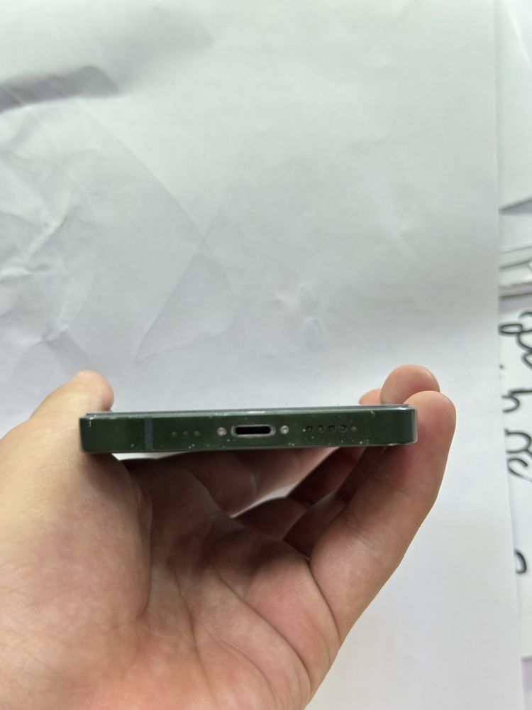 Продам iphone 13