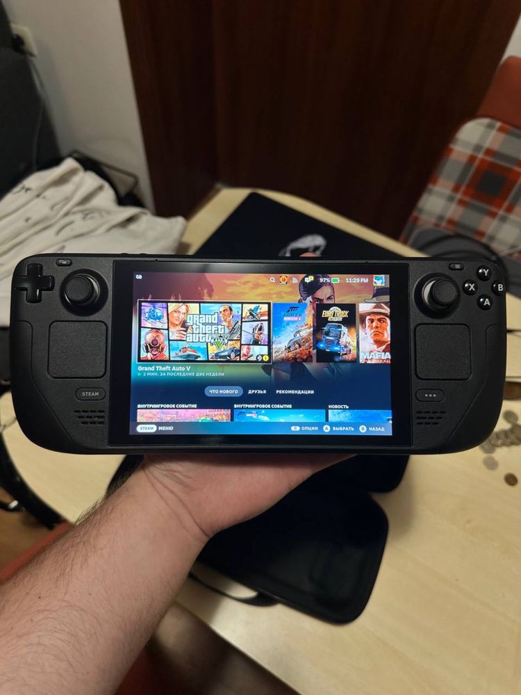 Продавам Steam Deck 64 GB + MicroSD 512 GB