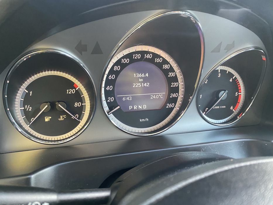 Mercedes C-Class Blue Effiency 2.2 Diesel