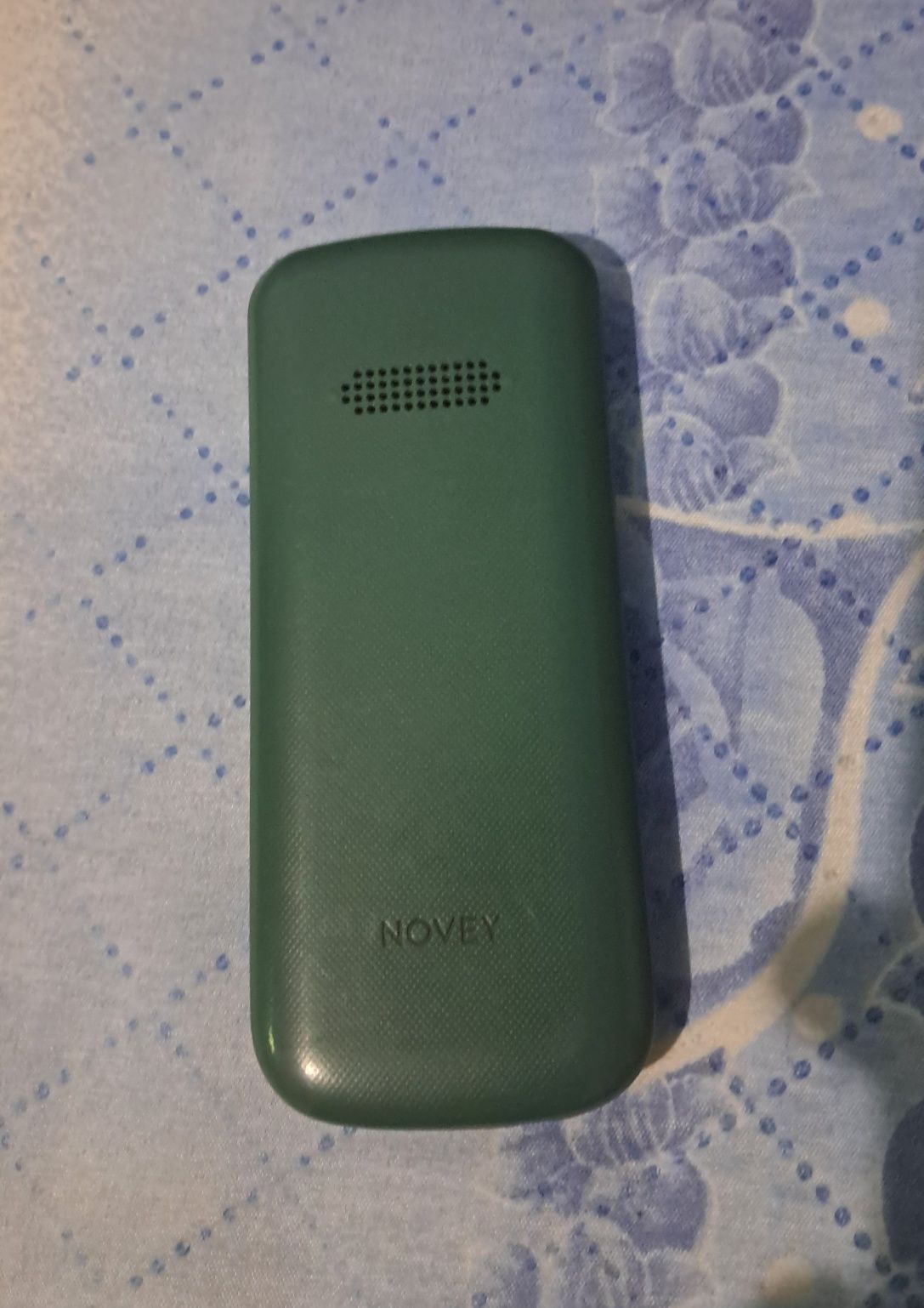 Novey 102 telifoni sotiladi