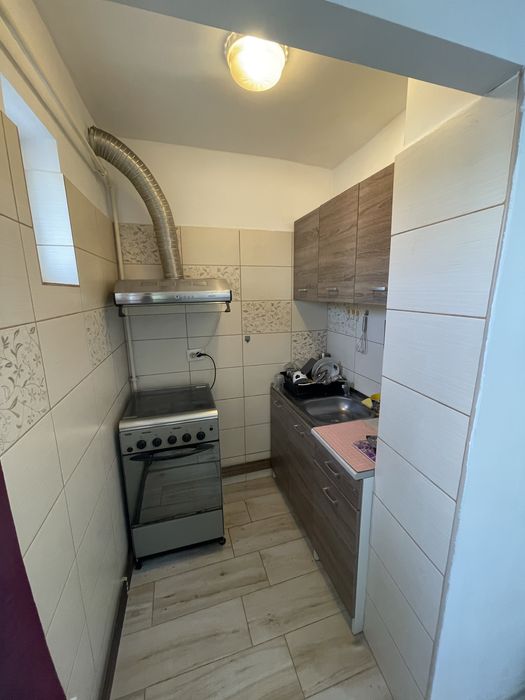 Inchiriez garsoniera, 30 mp, in Topoloveni