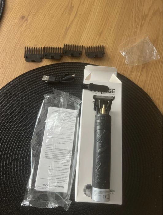 Trimmer , auriu sau negru