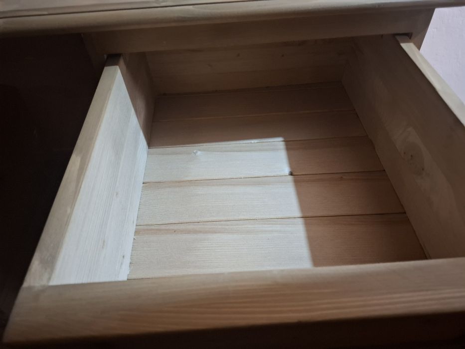 Masă de birou! Esenta brad, lemn de calitate superioara!