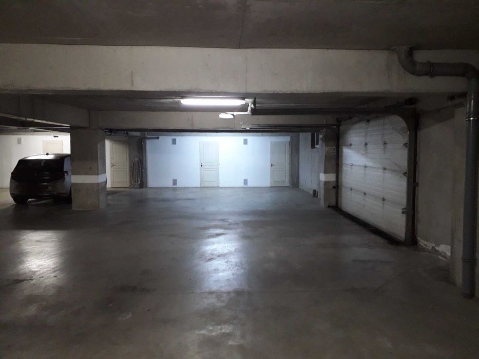 Dau in chirie parcare subterana pe str Ploiesti in P-ta Mihai Viteazul