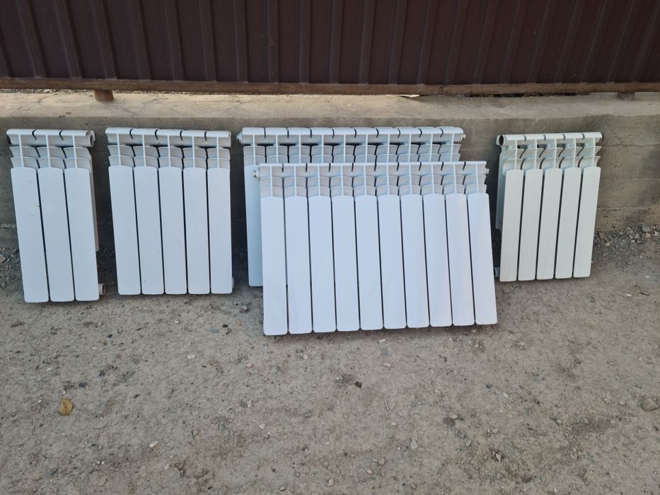 Радиаторы биометаллически б/у 15000