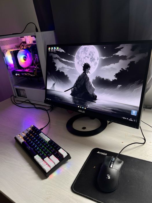 Игровой Компьютер с Монитором RX 580/i7-7700/16GB DDR4/SSD 120gb ПК