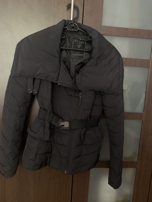 Дамско яке Guess