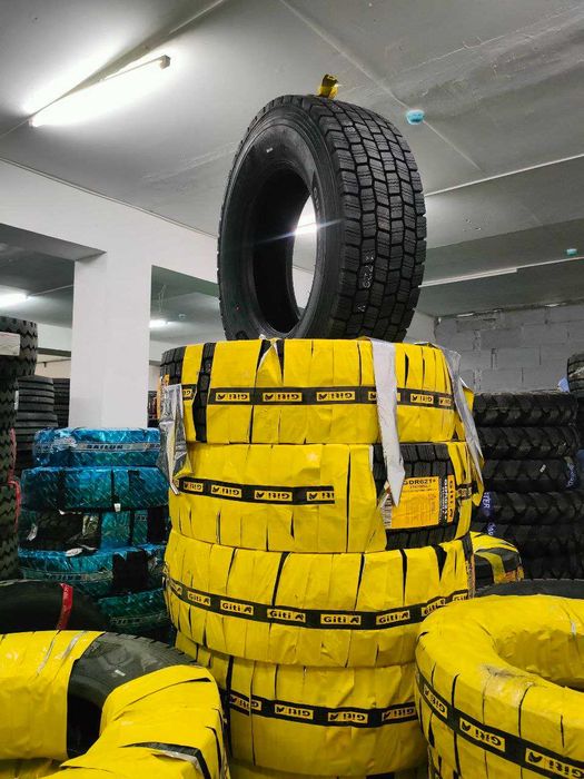 Фураларга 315/70R22.5 размер орқа тигачга GITI балонлар бор 298$