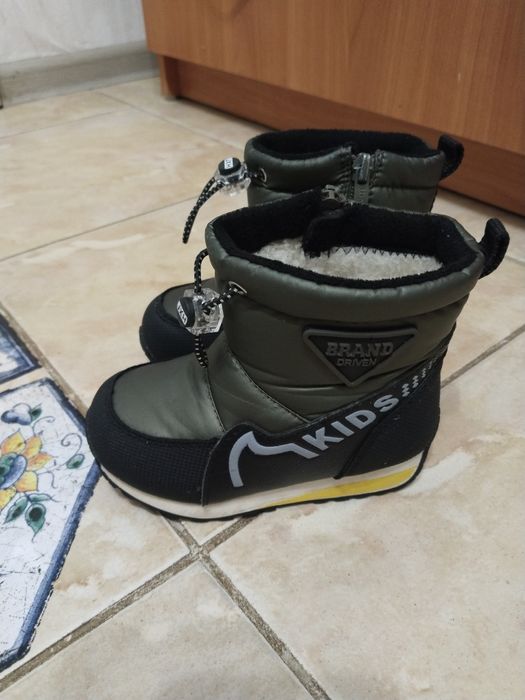 Продам зимние сапоги детские 24 раз