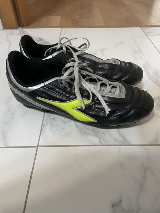 Ghete fotbal gazon Diadora, marime 40