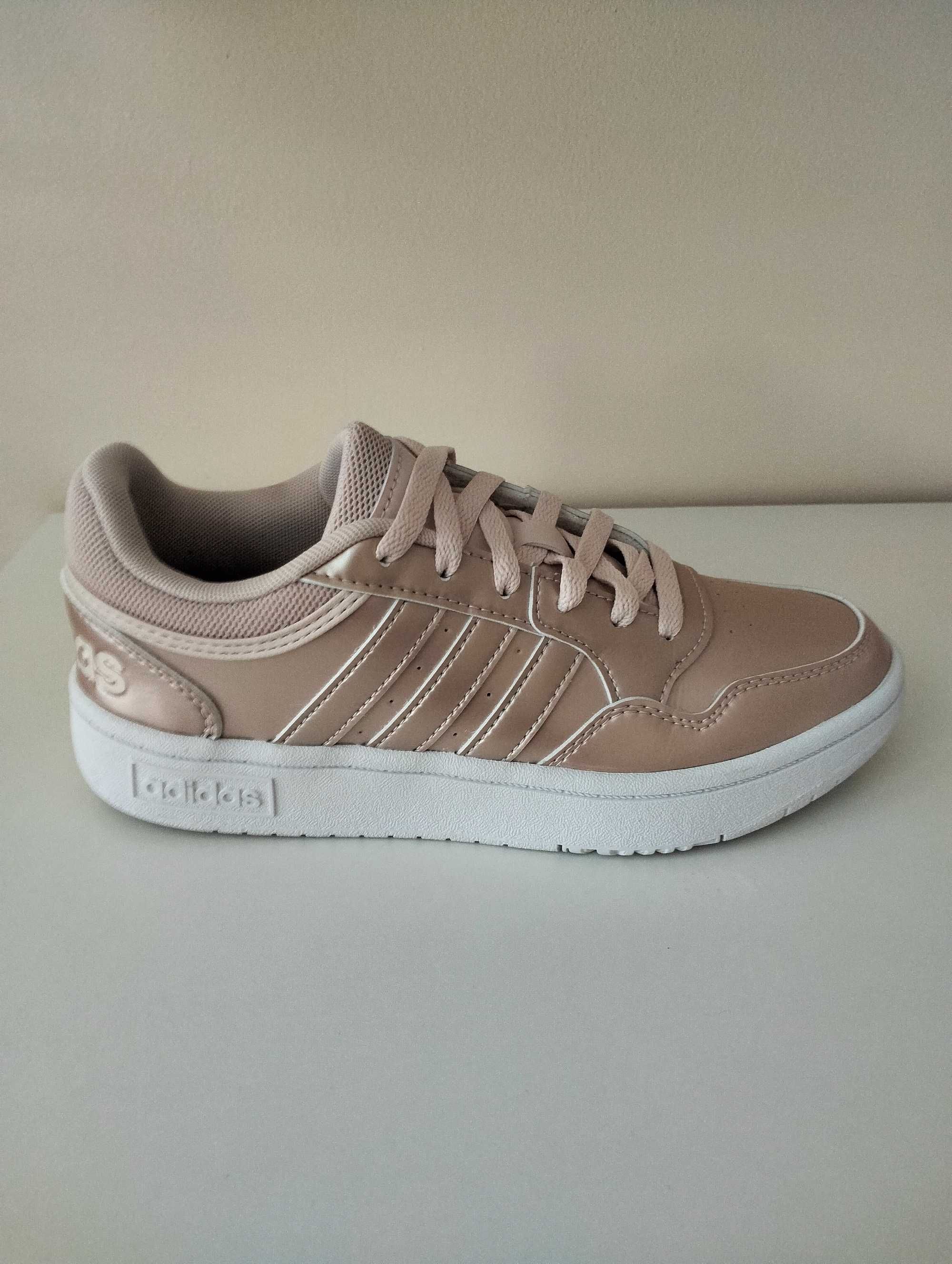 Adidas маратонки