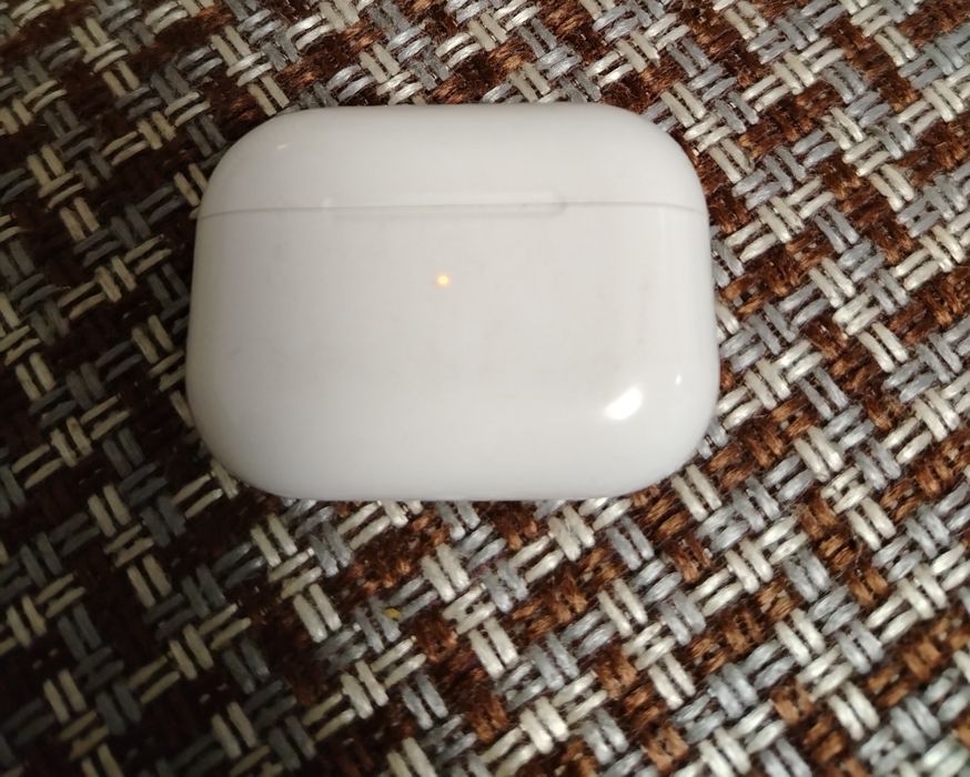 продам airpods есть торг