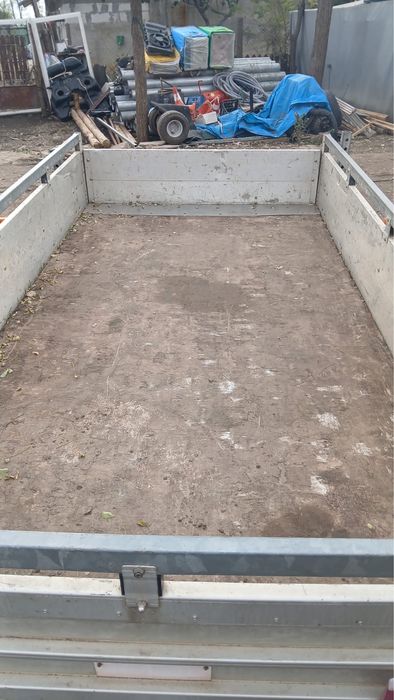 Remorca doua axe  2.500 kg (2.5 tone)