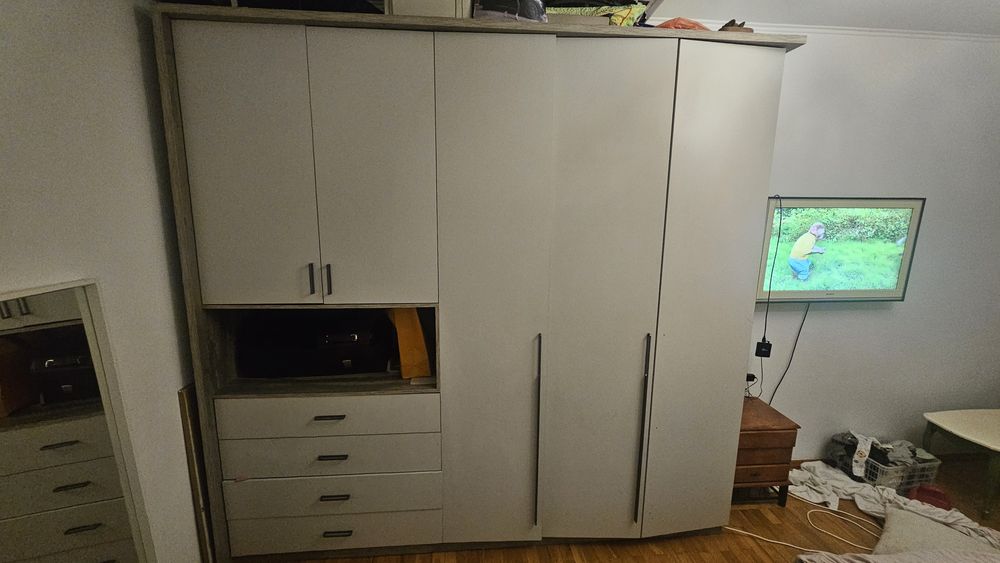 Шкаф продам срочно