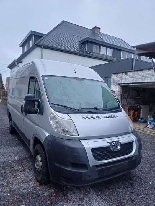 Peugeot Boxer – 2013 – 204.405 km – 3.0 Diesel – Euro 5
Prijs: €6.300