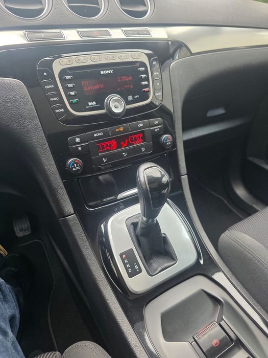 Vând Ford S-Max 2012