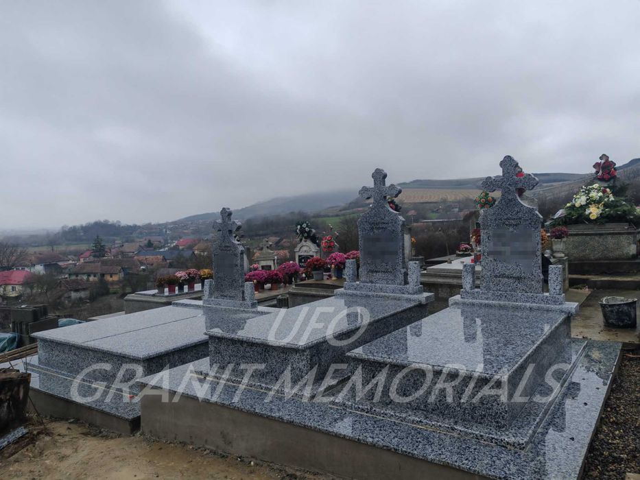 Monumente Funerare Granit