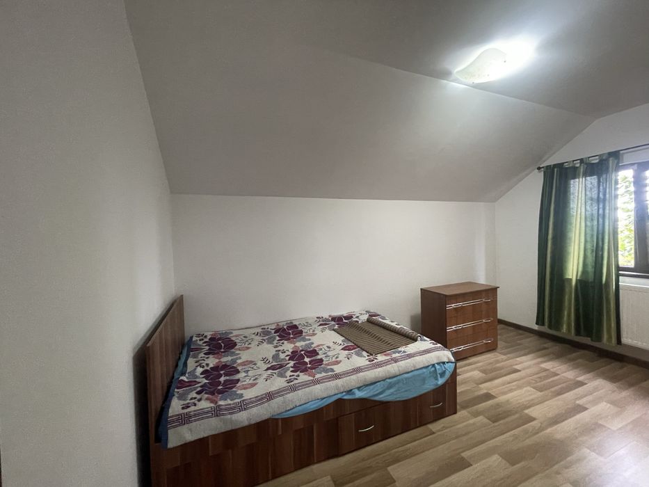 Casa de Tip duplex + Teren 200 mp in zona Cug-EXPO MOBILA !