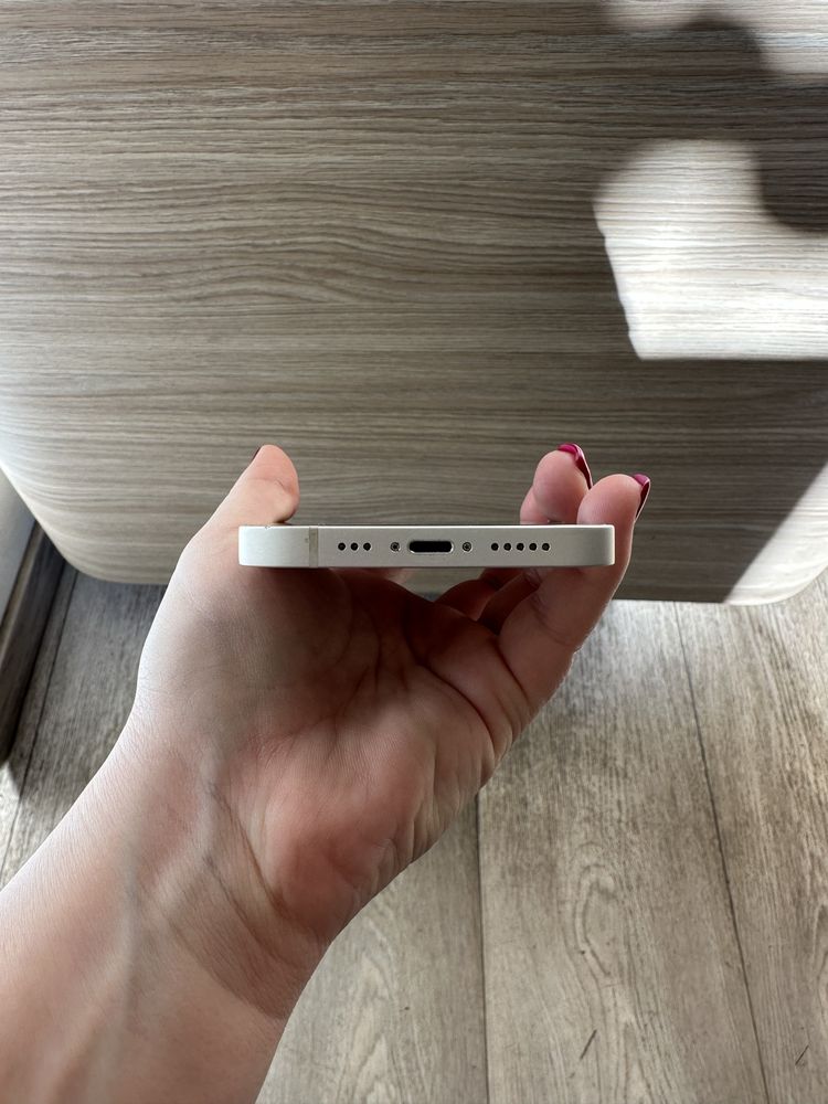 Iphone 13 128gb бял 100% капацитет батерия